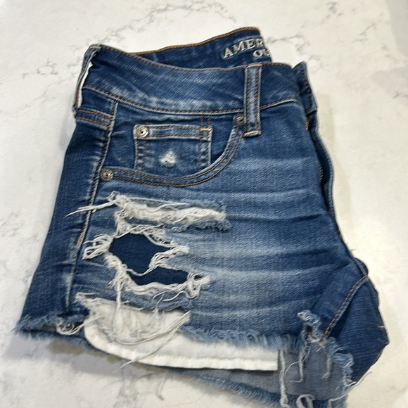 American Eagle Shortie Size 2 Denim Distressed Jean Shorts - Picture 10 of 10